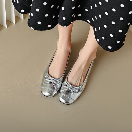 Platta skor i äkta läder för kvinnor, supermjuka fårskor, vår- och höststil, grunda rundhättade balettskor med rosett, röda rake rake-skor_voghion.com