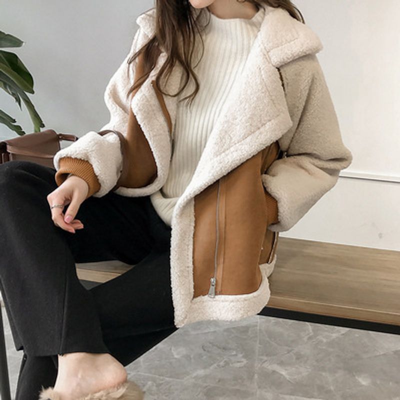 Giacca da motociclista in pile di agnello corta in pelliccia scamosciata alla moda da donna_voghion.com
