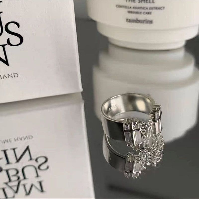 Stempel VENUS Sier Kleur Twisted Fringe Ring voor Vrouwen Meisje Zircon Onregelmatig Verstelbare Sieraden Groothandel D_voghion.com