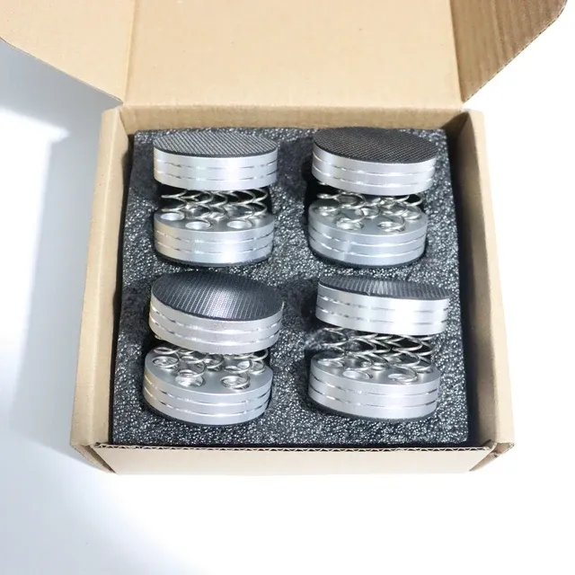 4 st i 1 låda massiva aluminiumlegering stötdämpare fjäderdämpningsdyna hi-fi stativfötter högtalarspik för ljud-cd-förstärkare_voghion.com