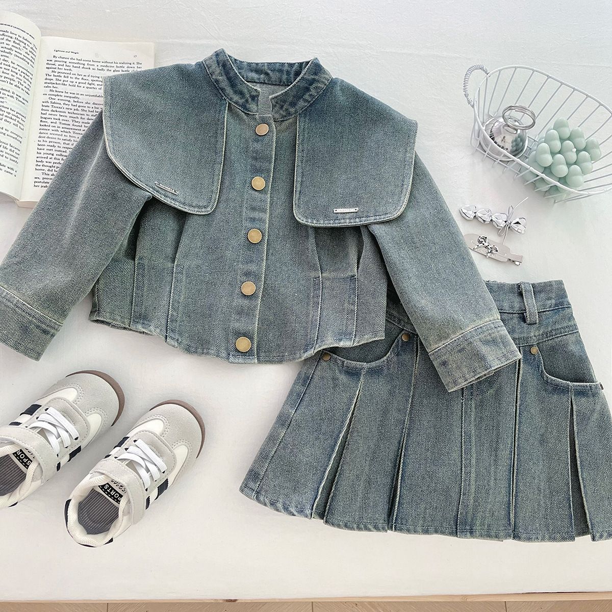 Gonna in denim autunnale per bambine 2025, giacca in stile straniero per bambine, gonna a pieghe in denim per bambini, set da due pezzi_voghion.com