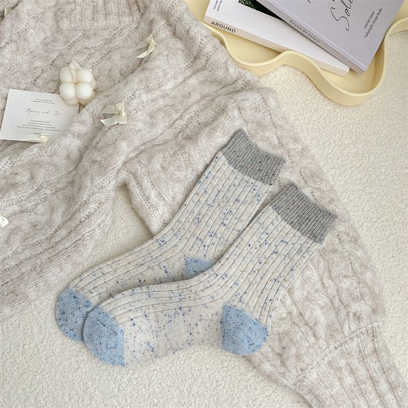 Autumn and winter thick line socks women's color matching ideas yarn cashmere thickened warm wool medium tube stacking socks_voghion.com
