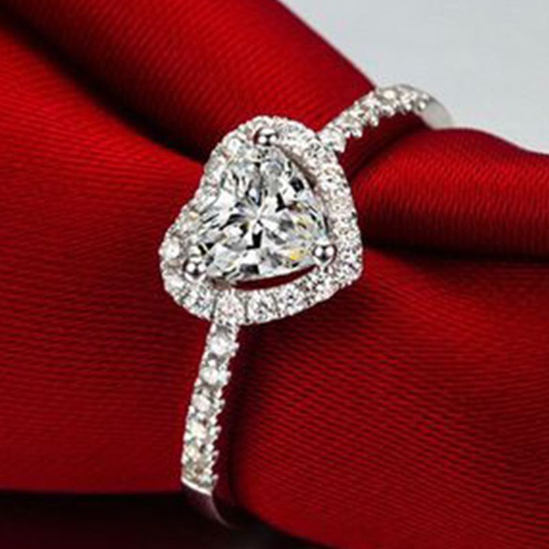 Fashion Trendy and Exquisite Love Shaped Diamond Women's Ring Valentine's Day Gift Micro Inlaid Jewelry_voghion.com