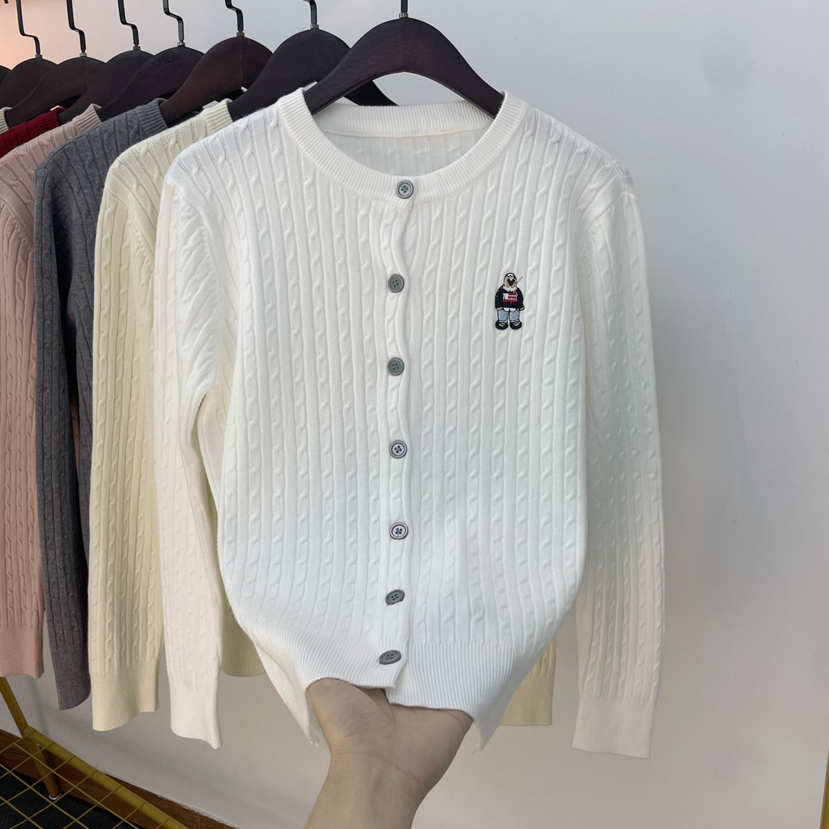 New Autumn Women's Clothing Solid Color Embroidered Sweater Simple Lazy Style Outer Wear Small Cardigan V Neck Long Sleeve Shawl Outer_voghion.com