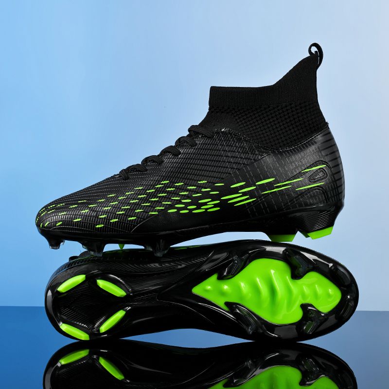 Jugend-Fußballschuhe mit langen, gebrochenen Spikes_voghion.com