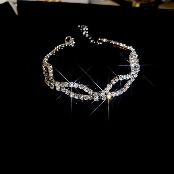 Braccialetto di lusso di alta qualità con nappa ovale quadrata intarsiata con diamanti, elegante e alla moda, leggero ed esagerato._voghion.com