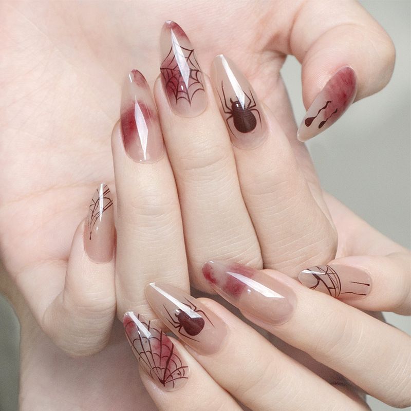 Telarañas manchadas de sangre con armaduras de mariposas y parches para decoración de uñas de Halloween_voghion.com