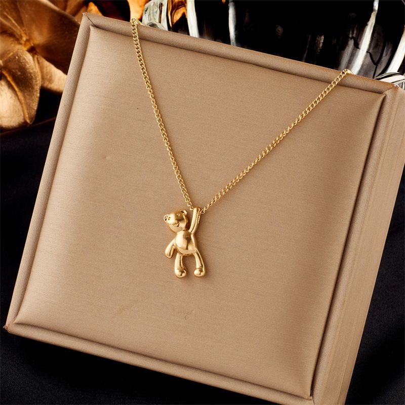 Collana versatile con catena in metallo con ciondolo orso lucido tridimensionale giapponese e coreano, semplice e simpatico cartone animato, gioielli in acciaio al titanio_voghion.com