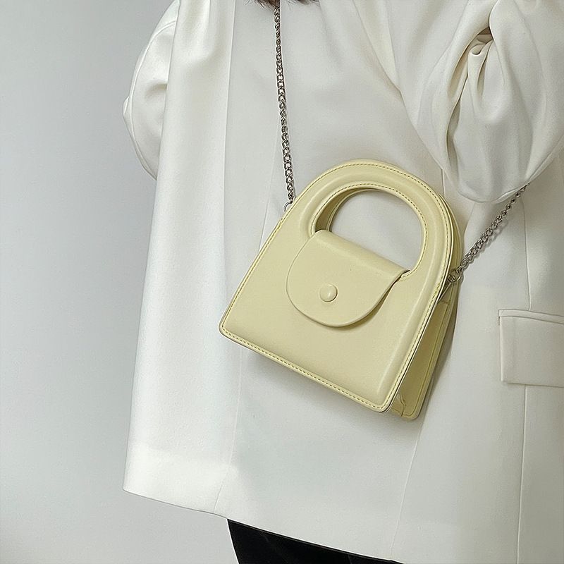 New Candy Color Cream Yellow Girl Solid Small Round Chain Strap Crossbody Versatile Handheld Bag_voghion.com