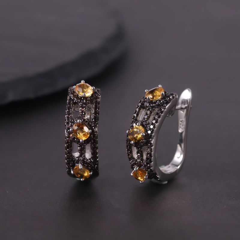 Orecchini personalizzati in stile scuro con intarsi di pietre preziose di cristallo di granato e topazio in argento sterling 925_voghion.com