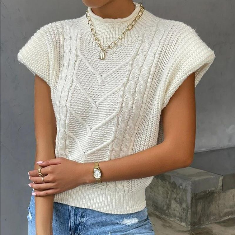 Pull pour femme portant un gilet à col roulé torsadé_voghion.com