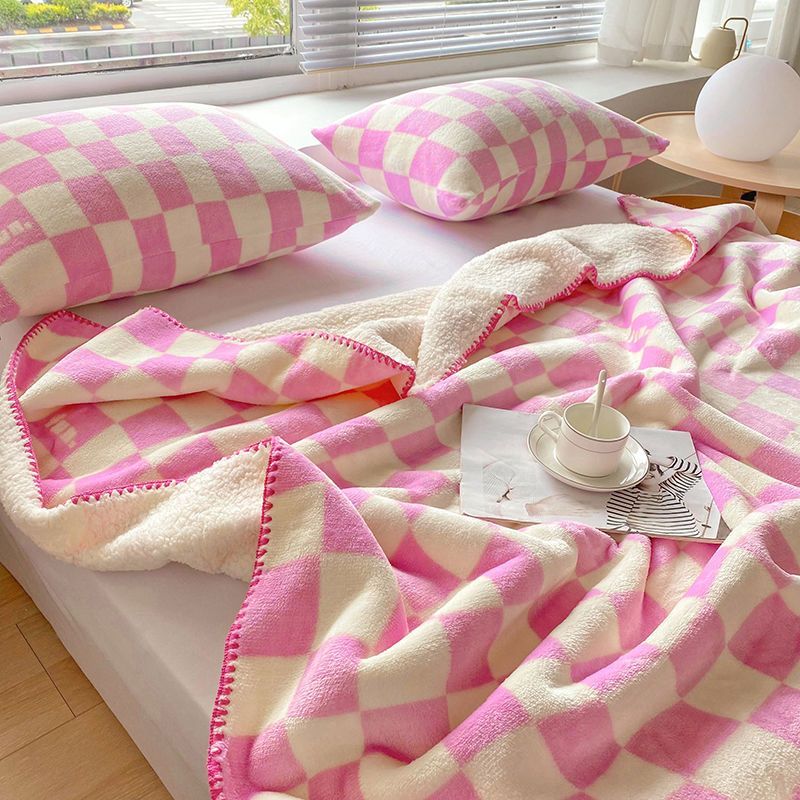 Nordic Fashion Simple Ins Style Nap Coral Fleece Single Checkerboard Sofa Überwurfdecke_voghion.com