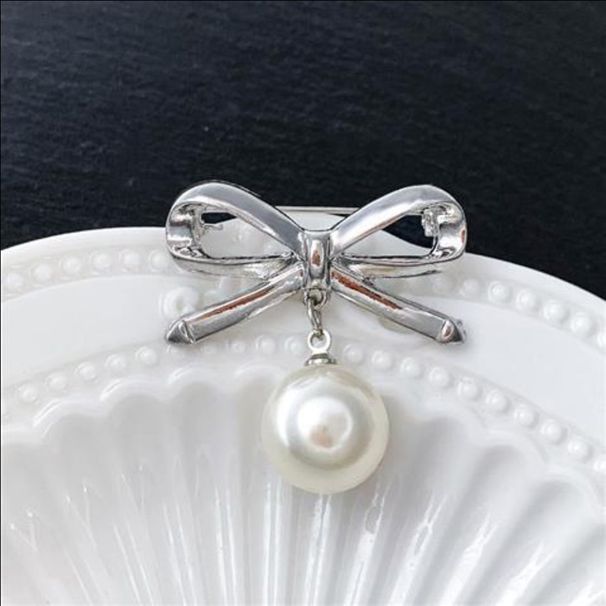 Pin Fixed Clothes Pearl Brooch Corsage Accessories Anti-Exposure Pin Versatile Scarf Buckle Dual-Purpose Safety Artif_voghion.com