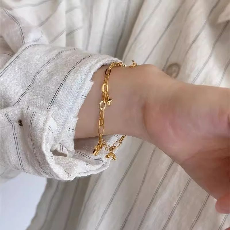 High-Value New Chinese Style Unicorn Star Pendant Bracelet For Women Exquisite Paperclip Chain Gold Hand Jewelry_voghion.com