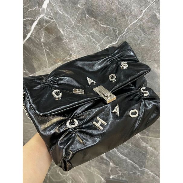 Borsa a tracolla con motivo a gnocco testurizzato da donna, nuova collezione 2025 con strass_voghion.com