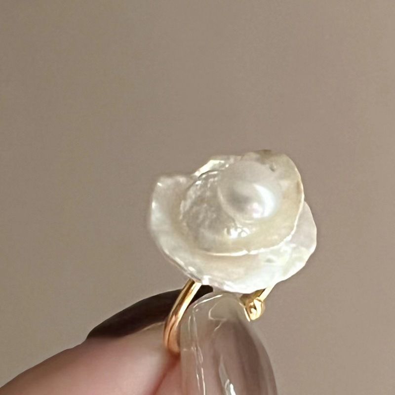 Natürliche Süßwasserperle in Barockform für Damen, leichtes Luxus-High-End-Gefühl, Blütenblatt-Öffnungsring, handgefertigtes Accessoire_voghion.com