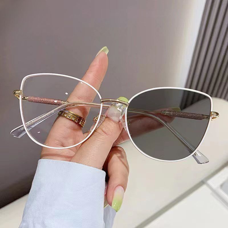 Nowe modne okulary typu kocie oczy, europejskie i amerykańskie, proste i uniwersalne, spersonalizowane, uliczne, zmieniające kolor, anty-niebieskie, płaskie okulary_voghion.com