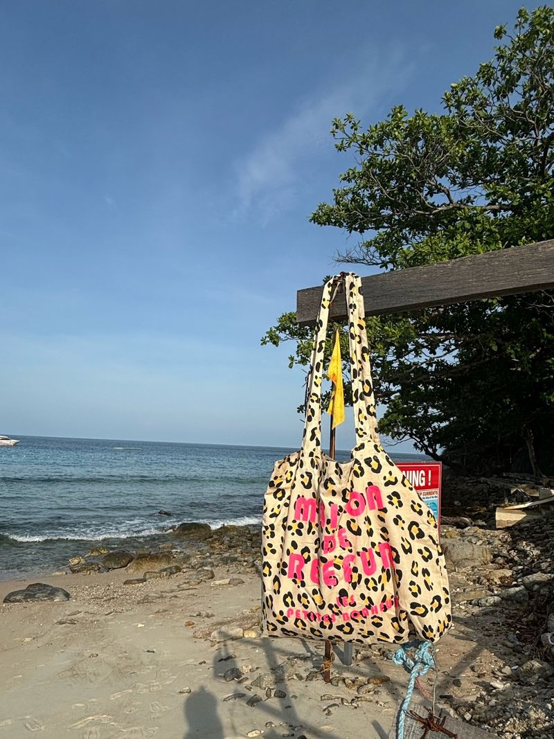 2024 Selbsthaltende Lazy Leopard Print Pink Letter Große Kapazität Umhängetasche Für Frauen Handheld Einfache Vielseitige_voghion.com