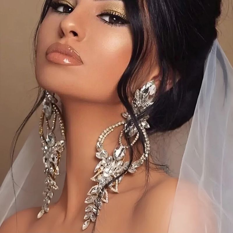 New Geometry Exaggerated Water Diamond Bridal Accessories Female Earrings_voghion.com