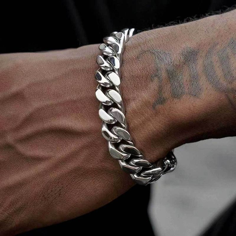 Semplice braccialetto cubano da uomo in acciaio inossidabile Hip Hop al titanio con taglio tridimensionale e quattro lati_voghion.com