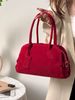 Borsa a tracolla piccola in pelle scamosciata con texture di nicchia di alta qualità, nuova tendenza 2024 per le donne da sposa rosse_voghion.com
