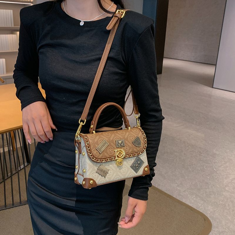 Korean Style High-Quality Texture Niche Design Badge Women's Shoulder New Trendy Crossbody Box Bag_voghion.com