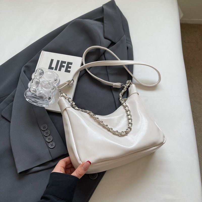 Simple And Stylish Korean Version Armpit Bag 2024 New Work Commuting Crossbody Bag Large Capacity Versatile Casual Tote Bag_voghion.com