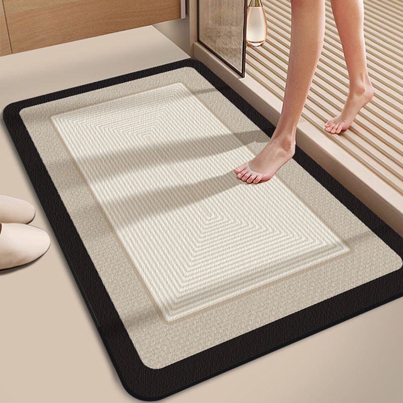 Tappetino per pavimento in fango diatomeico semplice e leggero, per il bagno, assorbente d'acqua, antiscivolo, ad asciugatura rapida, resistente allo sporco e facile da usare_voghion.com