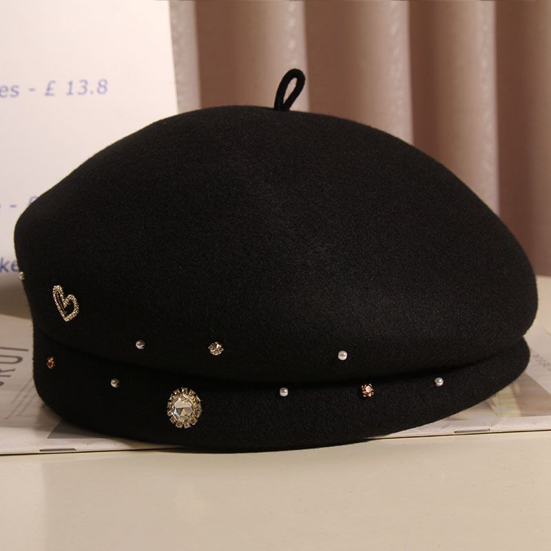 Koreanische Version des leichten Luxus-Strass-Woll-Damen-Herbst- und Winter-Netzwerk-Berühmtheits-Baskenmützengesichts im britischen Stil 2025 Neu_voghion.com