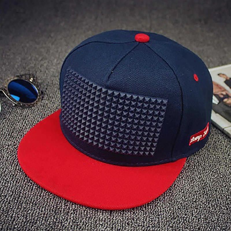 Moški klobuk Ulična moda Moda Klobuk z ravnimi krajci Hip hop klobuk Z zakovicami na prostem Senčnik Baseball kapa_voghion.com