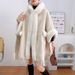 Cappotto invernale con scialle a mantella per donna, nuovo cappotto alla moda con fodera in pile, collo in pelliccia con cappuccio e nappe spesse, lunghezza media, dolce_voghion.com
