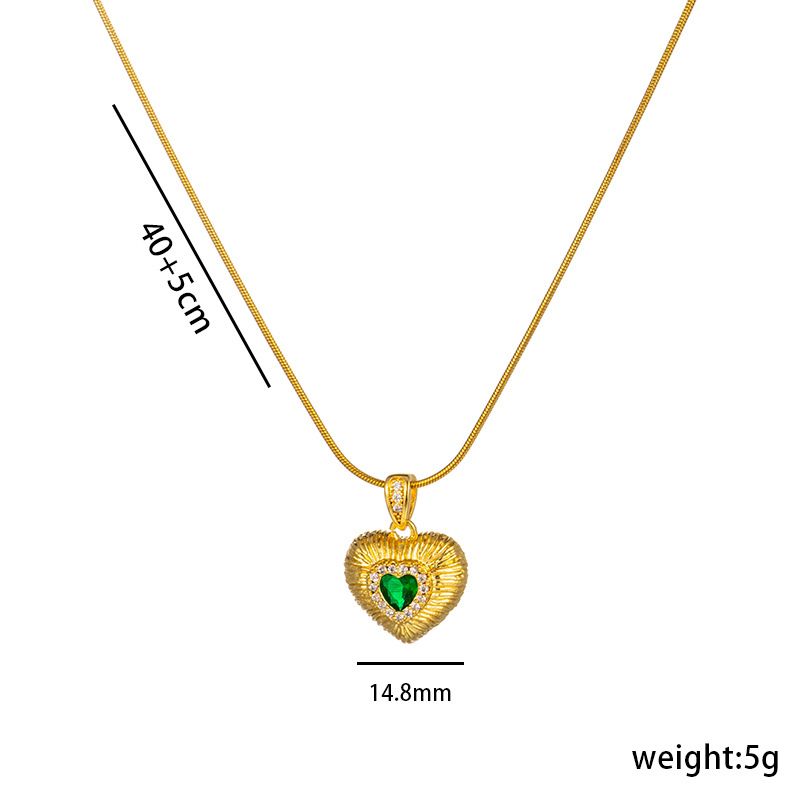 Ins stil gold textur hand-intarsien Smaragd zirkon herz-förmigen anhänger halskette nicht-verblassen schmuck_voghion.com