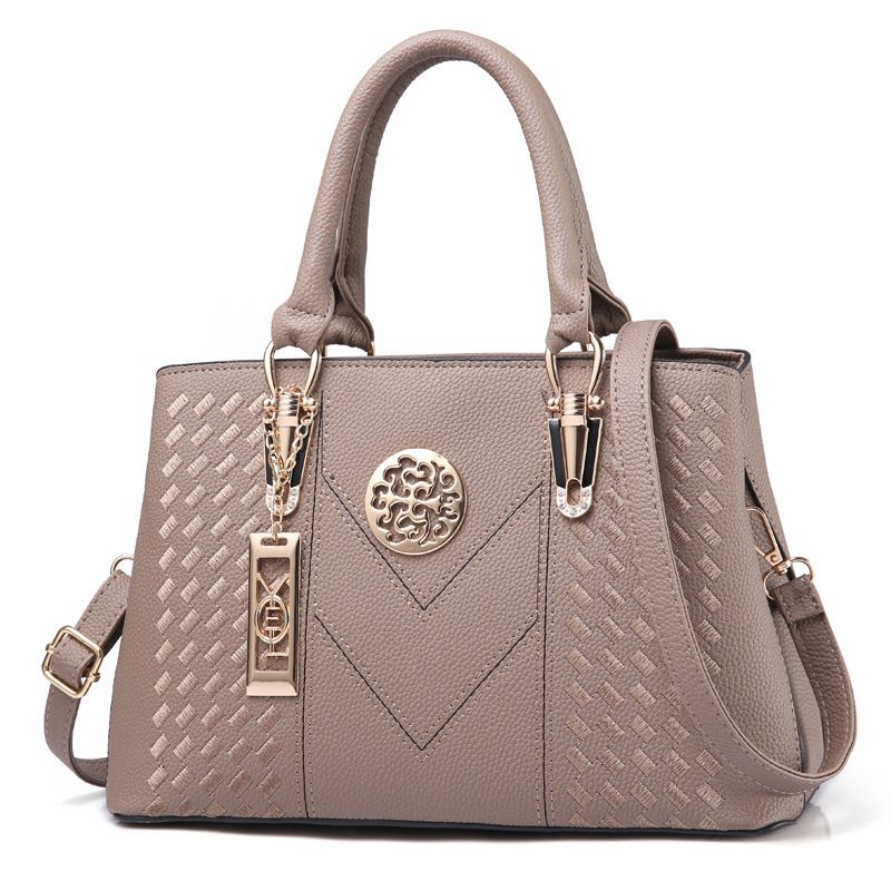 Women's bag 2023 new fashion embroidered ladies handbag foreign trade large capacity shoulder Messenger bag trend_voghion.com
