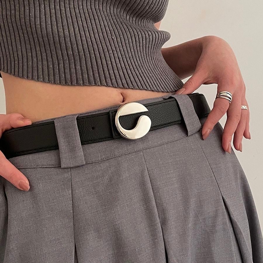 Instagram style metal circular small buckle PU decorative black niche belt for versatile use_voghion.com