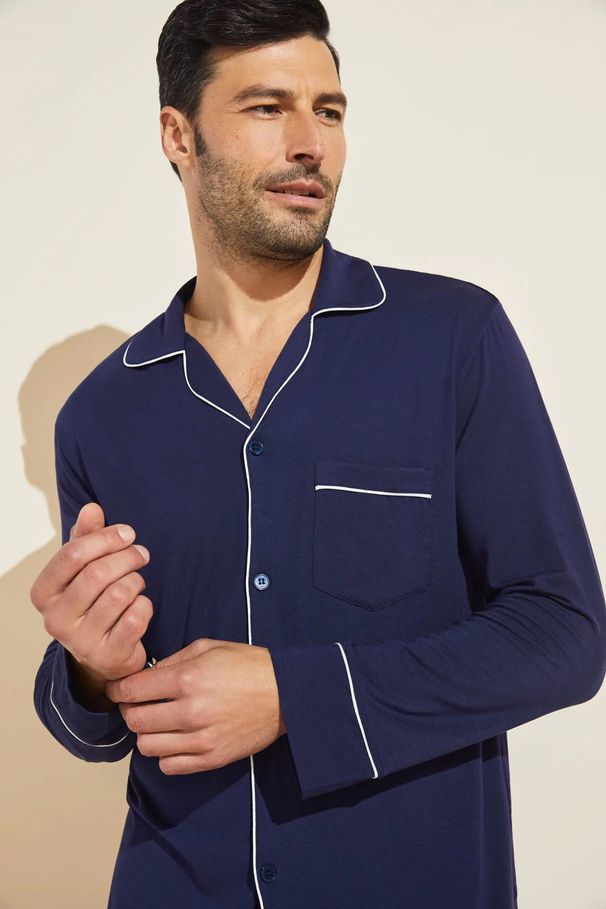 Männer Benotzerdefinéiert Schlofkleeder Pama Onesie Roben Nuetskleeder Flanell Fleece Broderie Hotel Bademantel Pamas Einfache Unisex OEM_voghion.com