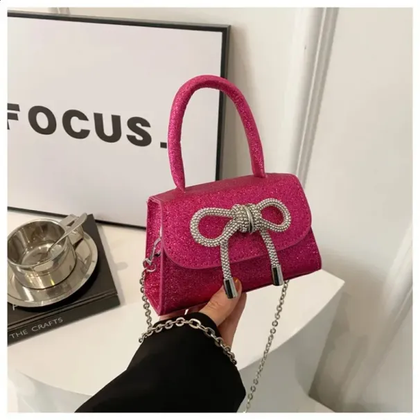 1 borsa a mano quadrata piccola in pelle PU glitterata con tracolla a catena staccabile, borsa a tracolla da donna alla moda 250804_voghion.com