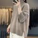 Damenbekleidung: Strickpullover mit Saum – Weiche Schafwollmischung, Pullover mit hohem Halsausschnitt, lässige, lockere Passform, einfarbiges Oberteil (Weiß, Beige, Khaki, Grau, Schwarz)_voghion.com
