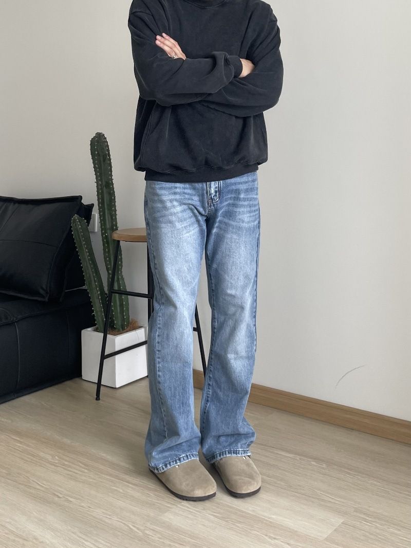 Herrenbekleidung Hellblaue verwaschene Distressed Vintage517 Style Flared Cleanfit Jeans für Männer_voghion.com