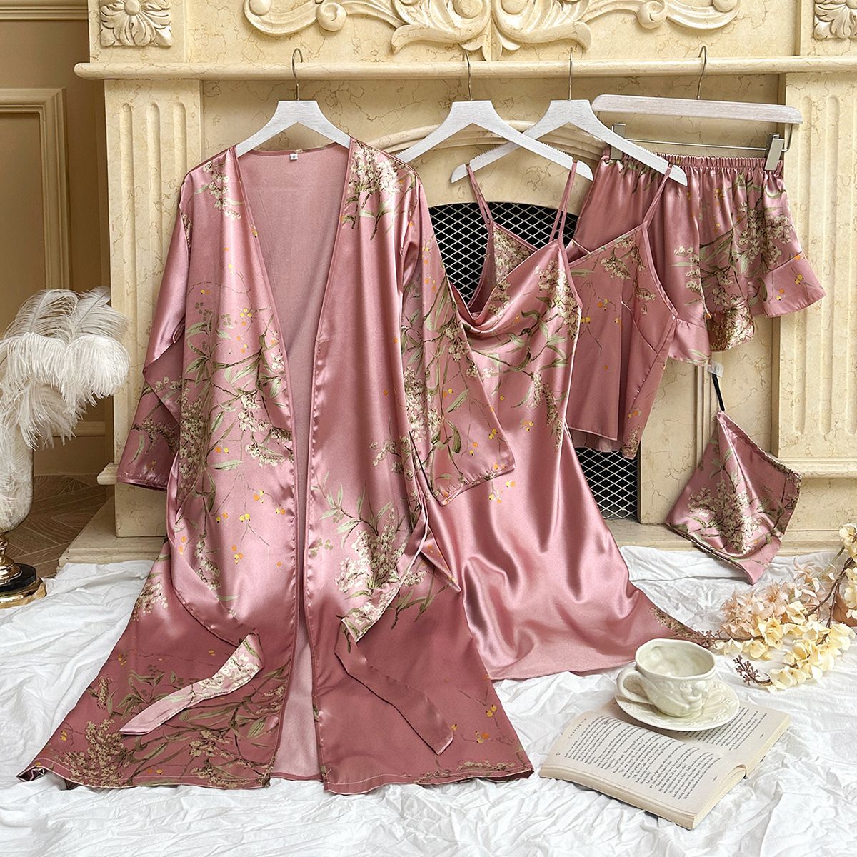 Minimalistisches fünfteiliges Pyjama-Set | Dünner Damen-Pyjama mit kleinem Kirschdruck, Camisole-Shorts, Camisole-Rock, bevorzugt Homewear_voghion.com