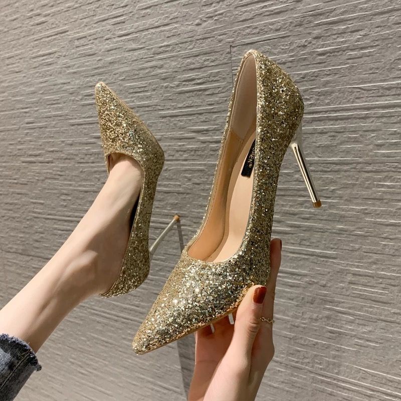 2024 Nieuwe Lente/Zomer Veelzijdige Sequin Show Hij Kleding Chinese Bruiloft Bruids Schoenen Hoge Vrouwen Dunne Hakken_voghion.com