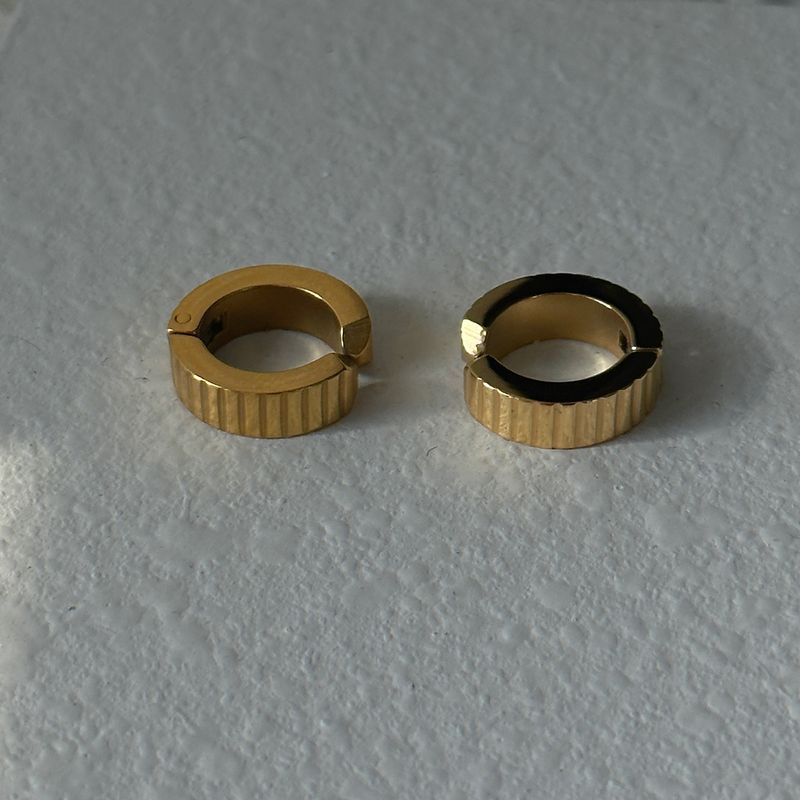 Women's Jewelry Fashionable INS Retro Titanium Steel Square Minimalist Zircon Ear Bone Clip Earrings_voghion.com