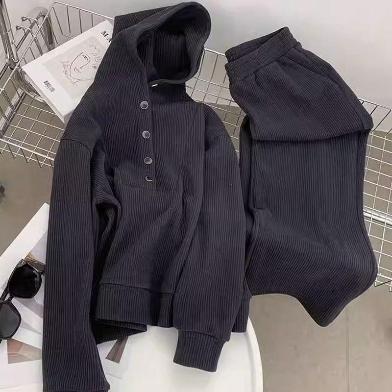 Plus Size Women's Casual Lounge Set - Oversized Sweatshirt & Jogger Pants Comfy Two-Piece Outfit For Curvy Ladies (Dark Grey, 4XL Up To 300lbs) ​​_voghion.com