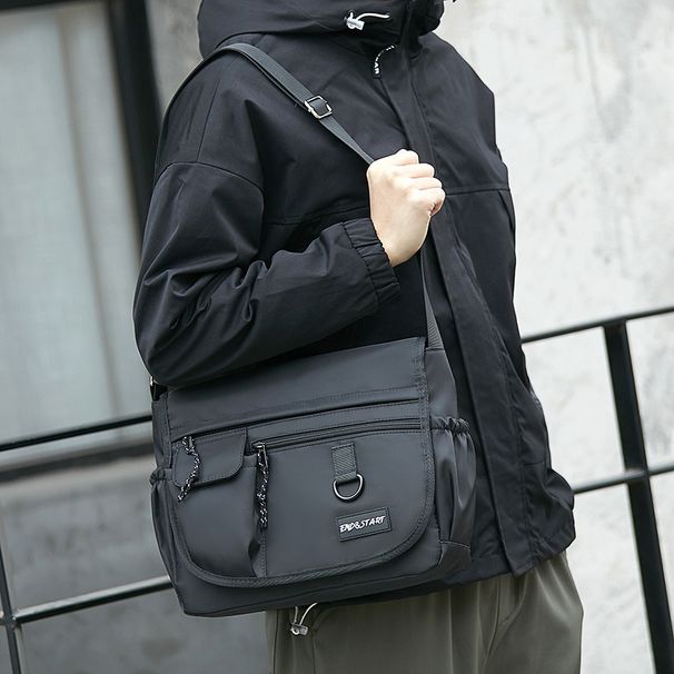 Vīriešu modes zīmola plecu soma ar lielu ietilpību, elastīga un viegli vadāma mugursoma, paredzēta studentiem un studentiem, kas nēsā mugursomu pār plecu._voghion.com