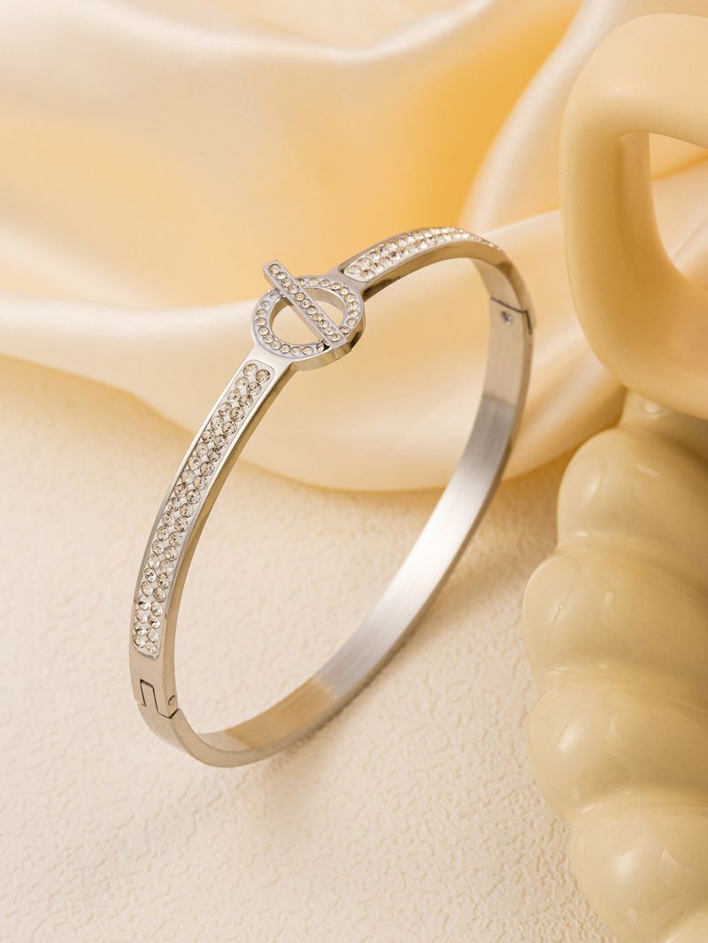 Heißer Verkauf Einfache Asteroid Damen Armband Diamant-verkrustete Hohl Englisch Brief Q Armband_voghion.com