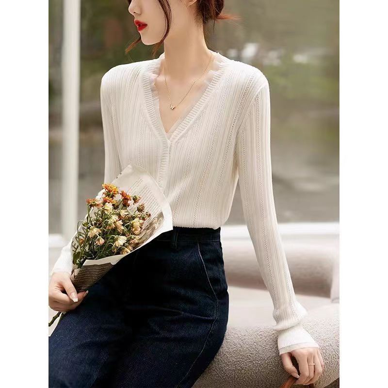 Spring and Autumn French white V-neck knitted cardigan with a female design sense, niche long sleeved outer layer, thin_voghion.com