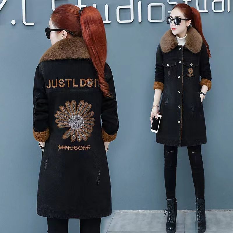 Vêtements pour femmes Veste en jean et velours Veste d'hiver rembourrée en coton avec grand col en fourrure Veste rembourrée en coton épissé en peau d'agneau mi-longue_voghion.com