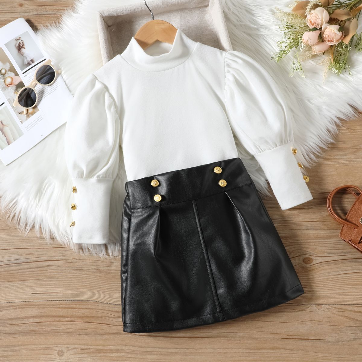 Completo invernale da bambina composto da 2 pezzi: maglia con maniche a sbuffo e collo alto + gonna in similpelle - elegante set coordinato in cotone (3-8 anni, 100-140 cm)_voghion.com