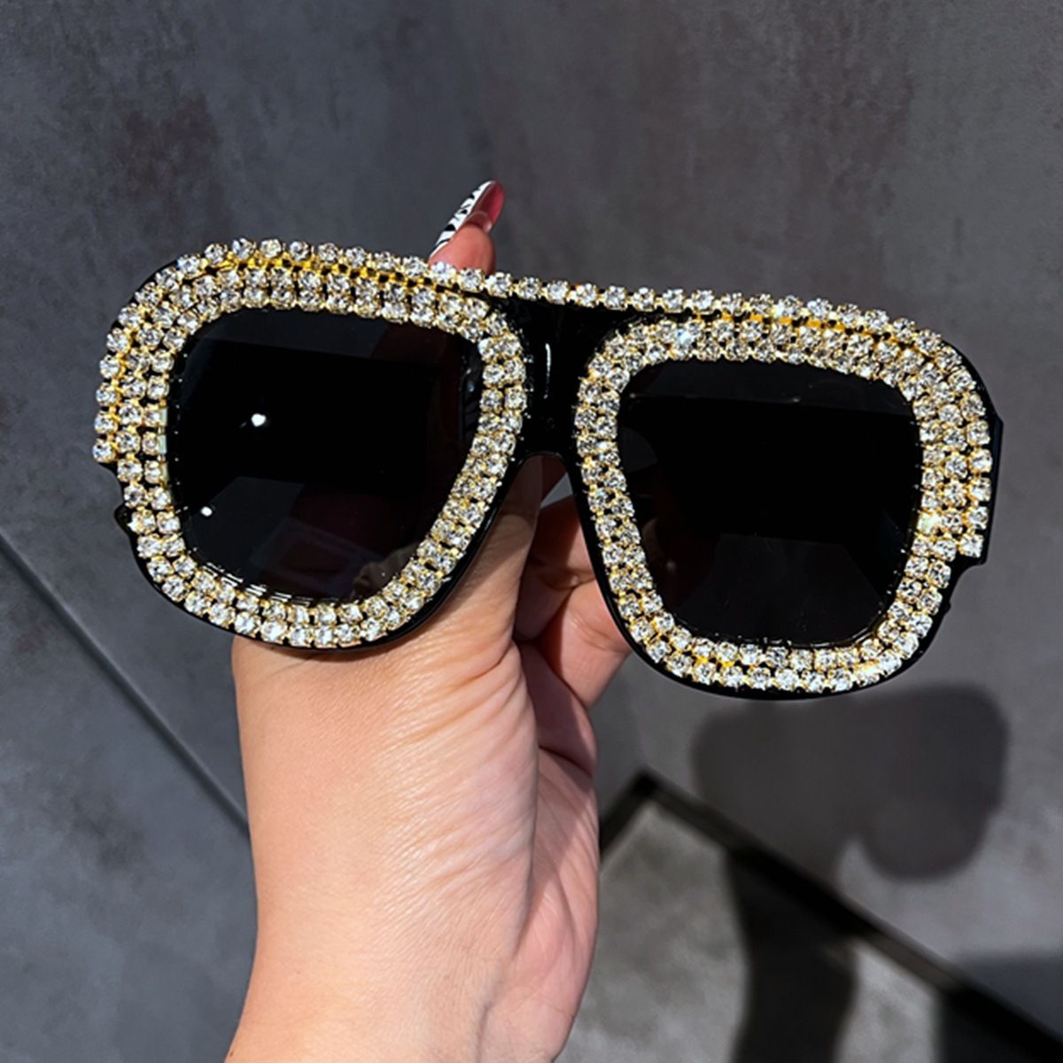 Personality Large Frame Fashion Sunglasses Luxury Rhinestone Street Nightclub Hot Girl Sunglasses Shape Glasses Square_voghion.com