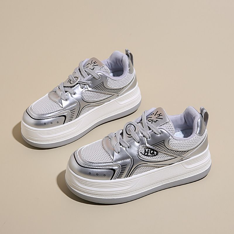 2024 Mesh White Women's Summer New Korean Version Ins Female Student Casual Thick Sole Versatile Board Shoes Street Shot_voghion.com