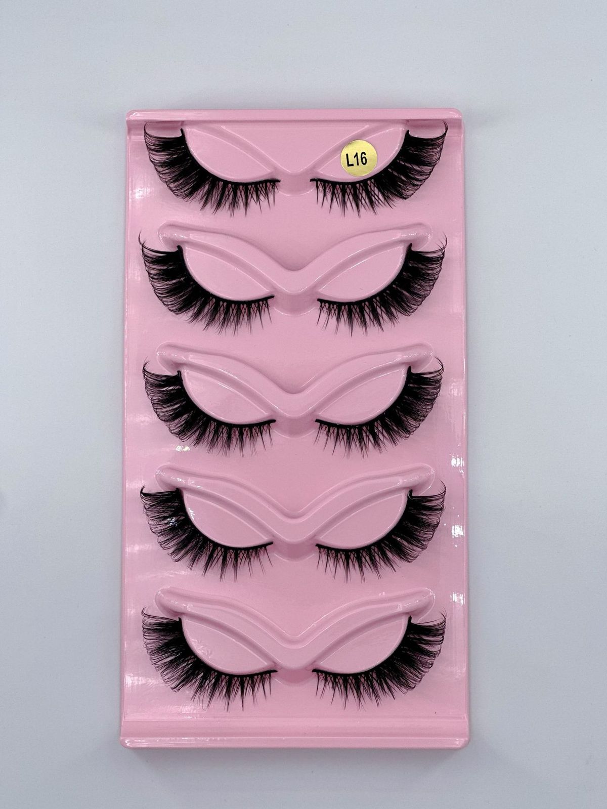 Russian Volume False Eyelashes - Dramatic Curl & Fluffy Cat Eye Effect (Extra Wispy, Bold Lash Lift Look_voghion.com